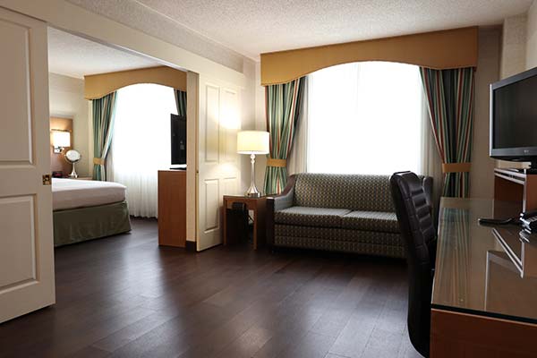 Santa Clara Biltmore Hotel & Suites - The Silicon Valley Tower Suites feature seperate living and sleeping areas.